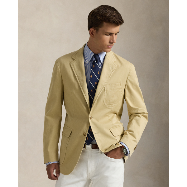 Our Polo Soft blazer puts a modern spin on classic preppy style with a natural shoulder, slightly structured chest and partial lining. This version is crafted from a custom stretch chino cloth and garment-dyed to create a relaxed look.