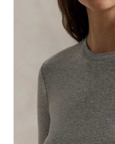 Cut with pure cotton, this long-sleeve tee is garment-washed for additional softness and meticulously embroidered with our signature Pony on the left chest.