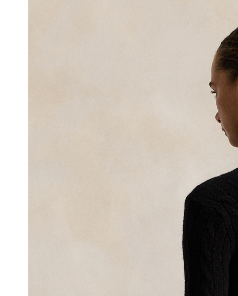 This wool-and-cashmere cable-knit crewneck jumper is designed in a slim silhouette and adorned with our signature embroidered Pony on the chest.