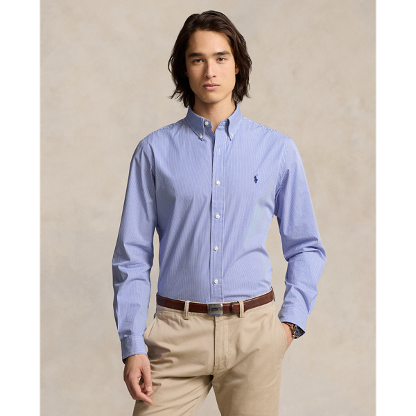 This shirt's poplin combines soft, breathable cotton with extra stretch for added comfort.