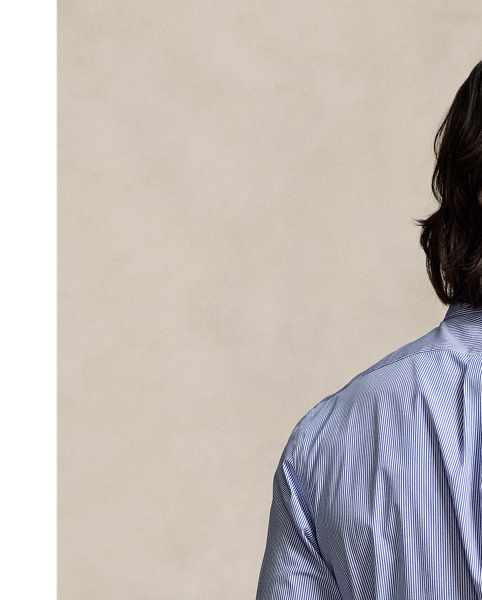 This shirt's poplin combines soft, breathable cotton with extra stretch for added comfort.