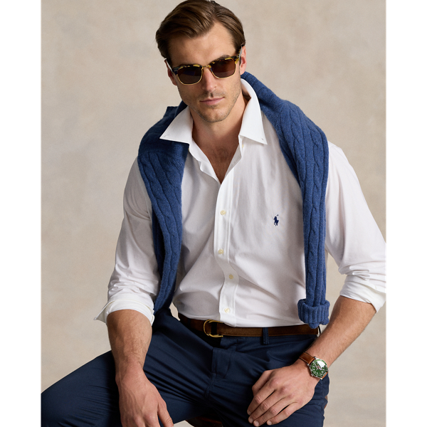This Big & Tall shirt's poplin fabric combines soft, breathable cotton with extra stretch for added comfort.