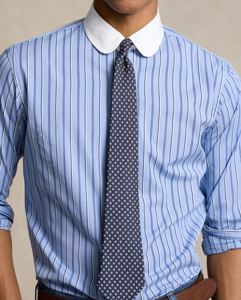 This vintage-inspired shirt is made with peached cotton poplin and features a contrasting club collar.