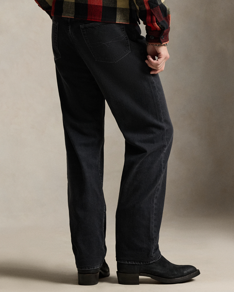 The vintage-inspired Heritage Straight features a longer rise and a wide leg opening. This non-stretch version is crafted from black denim and washed down to achieve grey undertones. Hand-sanding and subtle distressing enhance its timeworn look.