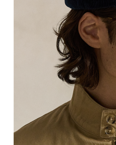 This fuss-free jacket is crafted from lightweight cotton twill and embroidered with our signature Pony. The body is lined with plaid cloth in the interior for a heritage-inspired finish.