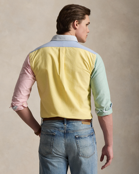 Decades ago, tailors would learn their craft by sewing together shirts made from fabric remnants. Over time, a staple of playful preppy style evolved from this practice – the fun shirt. This version combines five signature pastels into a single statement-making Oxford, adorned with the iconic multicoloured Pony.