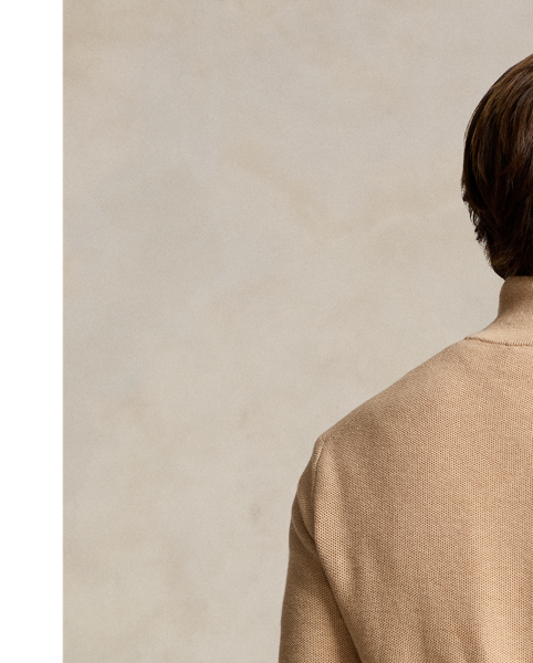 We have re-interpreted our iconic mesh fabric with combed cotton yarn to create this lightweight jumper.