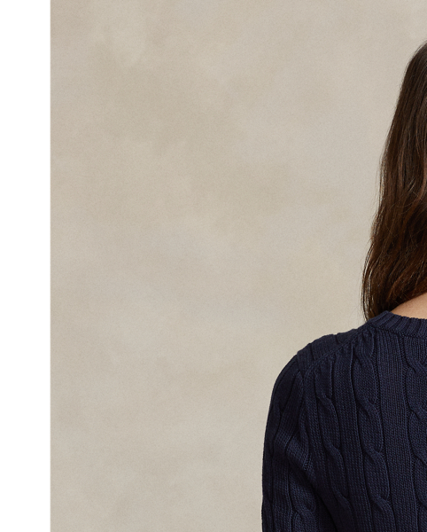 Cable-knit from pure cotton, this short-sleeve jumper is finished with our signature embroidered Pony on the chest pocket.