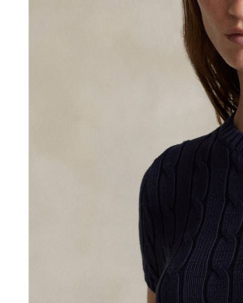 Cable-knit from pure cotton, this short-sleeve jumper is finished with our signature embroidered Pony on the chest pocket.