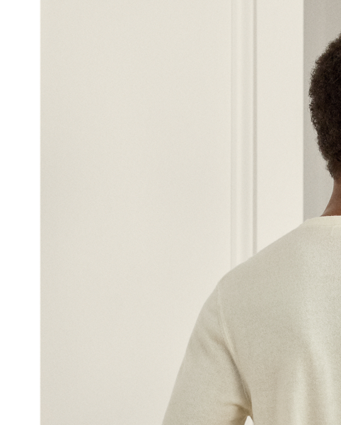 A timeless icon designed to stand the test of time, our Cradle to Cradle Certified (C2C Certified) Gold Crewneck Jumper is knit with fine cashmere fibres sourced in Italy, dyed in rich hues and features a re-imagined cotton signature label. C2C certification is the global standard for products that are safe and circular.  Ralph Lauren Lauren partnered with an independent assessment body to ensure that every component of this jumper meets the C2C Certified Product Standards set by the Cradle to Cradle Products Innovation Institute (C2CPII).