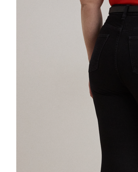 Made with comfortable right-hand twill, these skinny ankle jeans are cut for a flattering high rise. This pair is dyed for a versatile black hue.