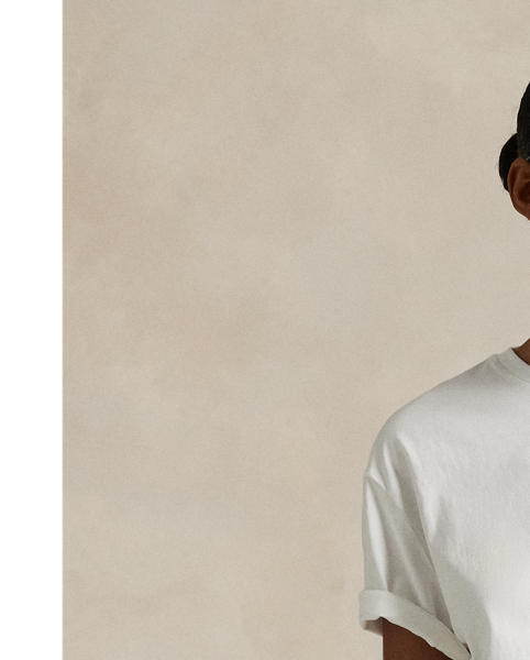 In addition to our signature Pony, this unisex cotton T-shirt features chain-stitched "Polo  Ralph Lauren Lauren" embroidery at the front.