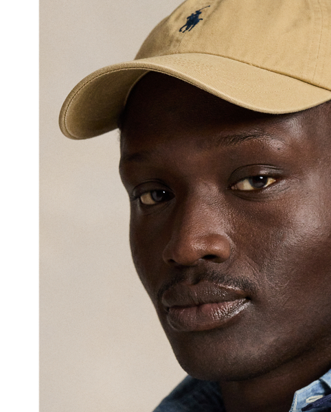 This lightweight Big & Tall jacket is designed with a bi-swing construction, ensuring ease of movement.