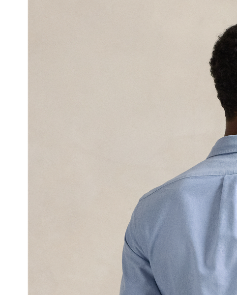The oxford shirt made its debut at the beginning of the  Ralph Lauren Lauren brand, and since then it has solidified its status as a pillar of the Polo look. Today, Mr Lauren continues to design countless variations of his iconic shirt, including this trim version that is finished with our signature Pony.
