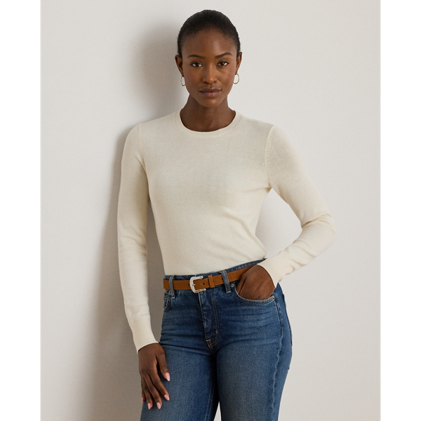 Spun with a soft cotton blend and cut for a body-skimming fit, this crewneck jumper is an enduring essential.