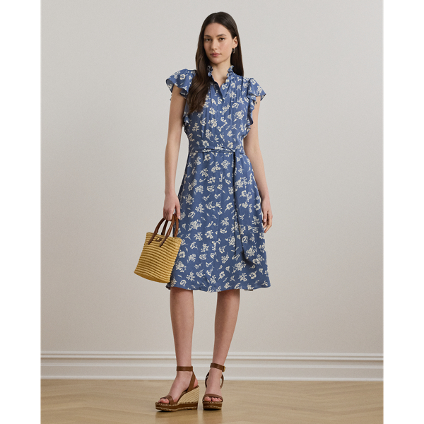 A two-tone floral motif, flutter sleeves and a ruffled band collar bring effortless femininity to this version of the shirtdress, which is rendered in lightweight georgette for a fluid drape. A coordinating self-belt spotlights the waist for a defined figure.
