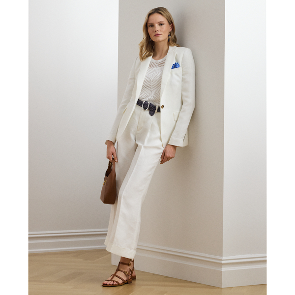 Crafted from lightweight linen-blend twill, these wide-leg trousers are detailed with waist pleats, crisp leg creases and folded cuffs for a tailored look.