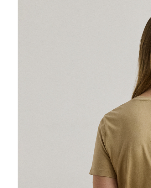 Made from soft cotton jersey, this relaxed-fitting T-shirt displays Lauren's geometric beaded logo on the chest for iconic style.