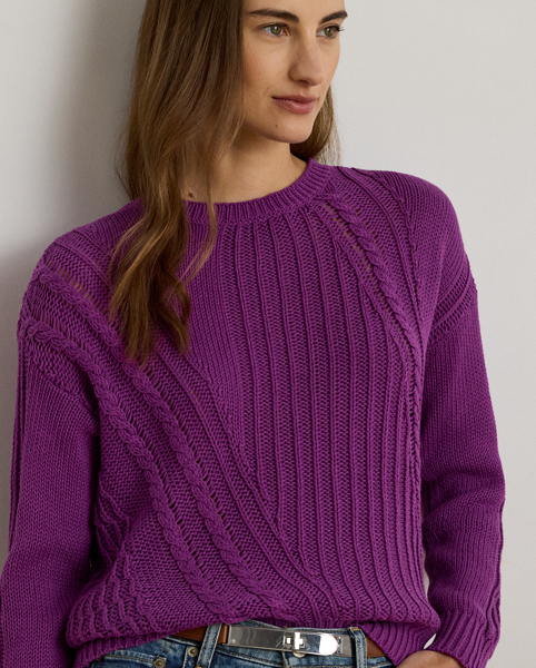 An asymmetrical pointelle stitch brings rich texture to this long-sleeve crewneck jumper, which features a relaxed fit, dropped shoulders and a soft combed cotton construction for exceptional comfort.