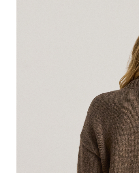 This timeless V-neck cardigan pairs a relaxed silhouette with a soft wool blend for an unbelievably cosy feel.