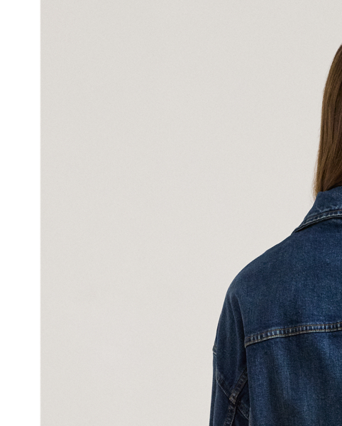 Crafted from dark-wash denim, this version of the quintessential trucker jacket features a slightly oversize fit for an effortlessly cool, laid-back look.