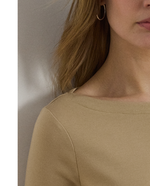 This timeless wardrobe staple is crafted with stretch-infused cotton and features an "LRL" monogram on the hem for a signature Lauren style.