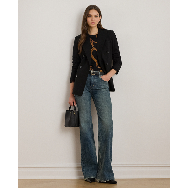 Cut for a leg-lengthening flared silhouette, these high-rise jeans are made from denim that offers just enough stretch for a relaxed fit and feel. Intentional whiskering and fading details add vintage-inspired character.