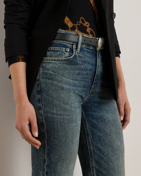 Cut for a leg-lengthening flared silhouette, these high-rise jeans are made from denim that offers just enough stretch for a relaxed fit and feel. Intentional whiskering and fading details add vintage-inspired character.