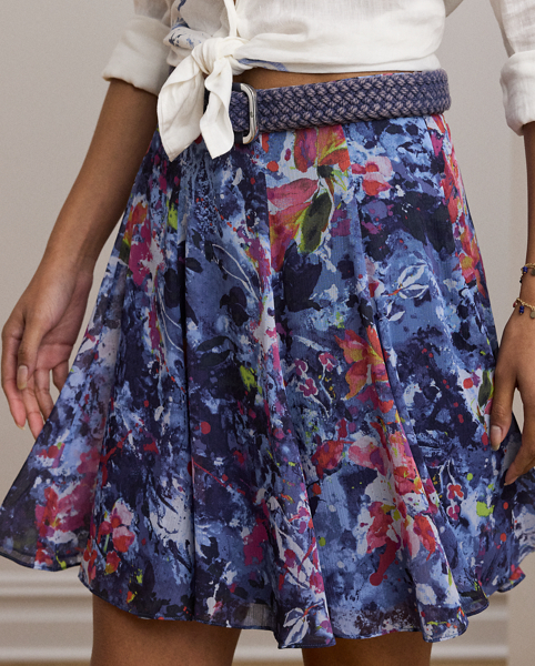 Displaying the season's painterly abstract motif, this A-line miniskirt features a 10-panel construction rendered in crinkle georgette for effortless movement with each step.