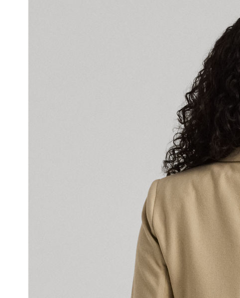 This chic jacquard blazer embodies Lauren style with a signature bullion patch on the chest and luxurious crest-embossed buttons.