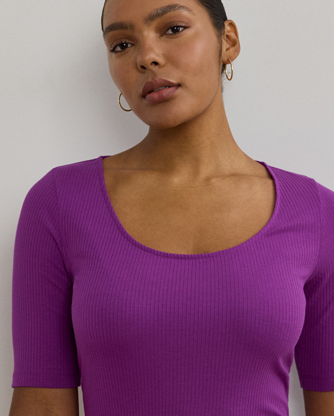 An elevated essential, this scoopneck tee with elbow-length sleeves features a slim fit and a soft, stretch-cotton blend construction. A tonal "LRL"-embroidered logo on the hem adds a subtle signature finish.