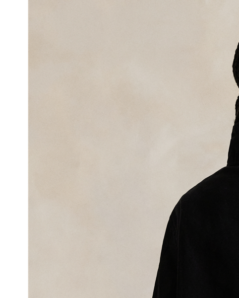 Cut for a slightly cropped fit, this fully lined cotton canvas jacket is designed with a stand collar, which can be styled up or folded down.