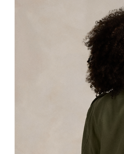 Polo’s version of the classic field jacket is woven from cotton twill and treated for nuances in shading, giving each piece a unique character. It features surplus-inspired pocketing, buttoned shoulder epaulettes and our signature logo patch embroidered on the chest.