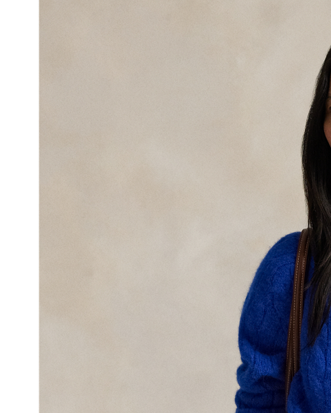 Cable-knit from a chunky blend of wool and alpaca hair, this crewneck jumper is designed for a relaxed fit.