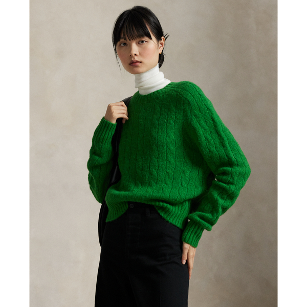 Cable-knit from a chunky blend of wool and alpaca hair, this crewneck jumper is designed for a relaxed fit.