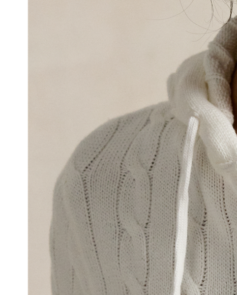 The versatile style of a full-zip hoodie meets  Ralph Lauren Lauren's signature cable-knit construction in this cotton layer, which is adorned with our embroidered Pony on the chest.
