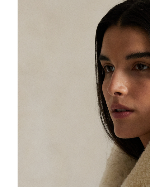 Rich in colour and luxurious to the touch, this full-zip gilet is crafted with Icelandic lamb shearling and features a wide-spread collar and front waist pockets.