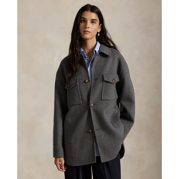 Made from double-faced brushed Italian wool, this heavyweight shirt jacket features a relaxed silhouette influenced by authentic workwear – a signature source of inspiration and a cornerstone of Mr Lauren's designs since the early 1980s.