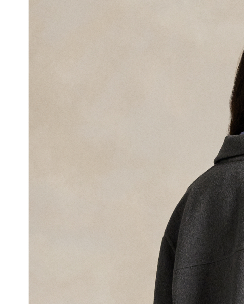 Made from double-faced brushed Italian wool, this heavyweight shirt jacket features a relaxed silhouette influenced by authentic workwear – a signature source of inspiration and a cornerstone of Mr Lauren's designs since the early 1980s.