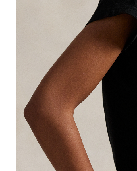 This jersey crewneck T-shirt is made from a cotton-modal blend and cut for a shrunken fit. Our signature Pony is embroidered above the right hem.