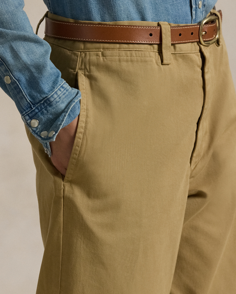A borrowed-from-the-boys classic, these cotton chino trousers are tailored for a straight-leg silhouette with back waist darts and a clean hem.
