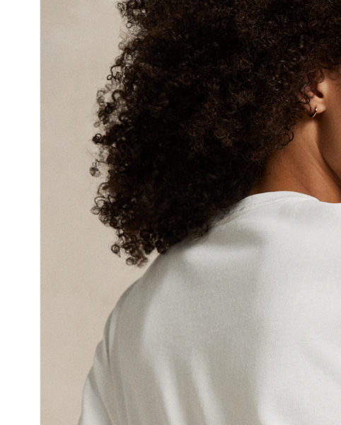 Made from Japanese denim, this version of Polo's Curved Tapered jean is rope-dyed for a deep indigo hue with subtle nuances in shading throughout.