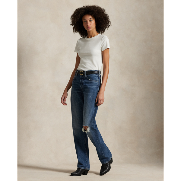 Woven with cotton right-hand twill, this Relaxed Straight pair is rope-dyed for authentic character and colour and features light fading from the hips to the knees.