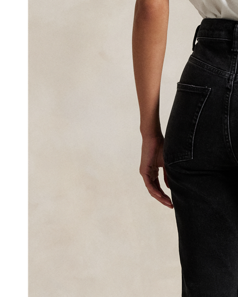 Crafted with Turkish right-hand twill, this High-Rise Super-Slim jean is dyed for a dark wash and treated with a combination of whiskering and subtle hand-sanding for a lived-in finish.