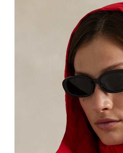 Combining a water-repellent shell and insulating, 750-fill-power down, this quilted jacket features a removable drawstring hood, two-way zip placket and protective snapped storm placket. Our signature embroidered Pony adorns the chest.