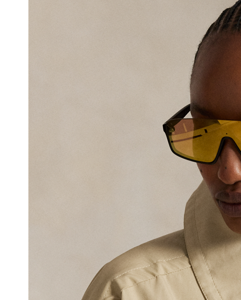 Combining classic car coat styling with an oversize fit, this medium-weight layer is crafted from Italian cotton twill for structured lines and a smooth hand.