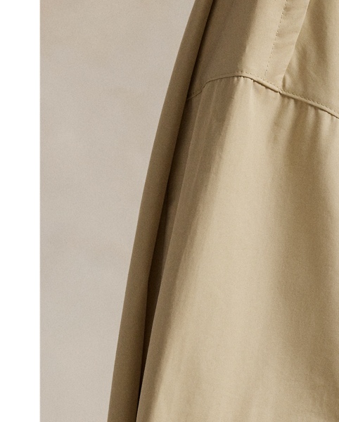 Combining classic car coat styling with an oversize fit, this medium-weight layer is crafted from Italian cotton twill for structured lines and a smooth hand.