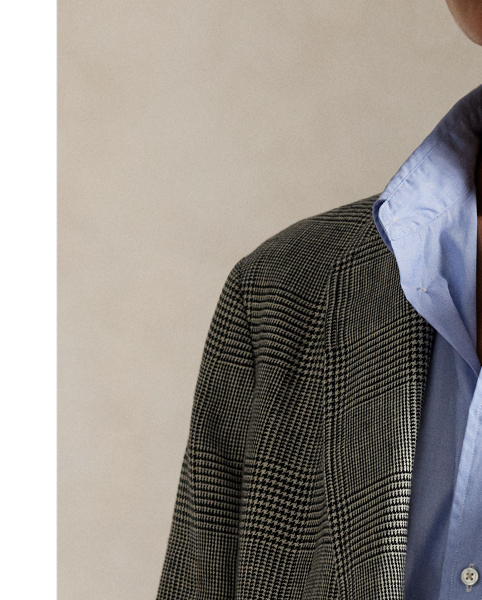 Featuring a heritage-inspired Glen check pattern, this linen tweed blazer is tailored for a single-breasted silhouette and slightly relaxed fit.