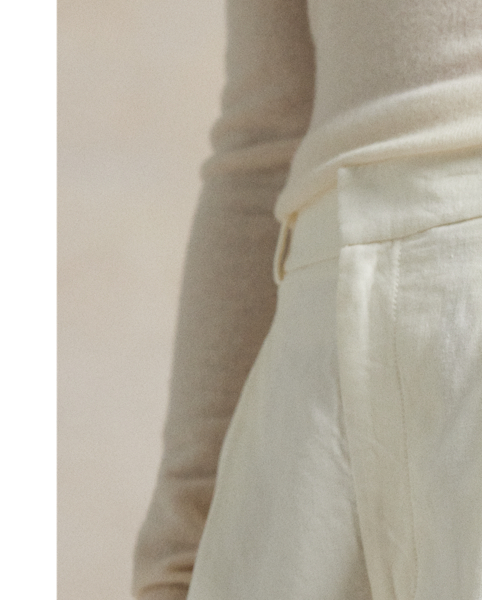 Capturing the timeless sophistication of classic tailored details, these wide-leg trousers are woven with lightweight hemp and feature knife pleats on the waist, folded cuffs and buttoned besom pocketing.