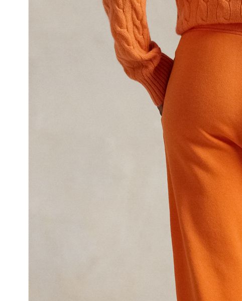 Made with lightweight cotton-blend fleece, these drawstring tracksuit bottoms are cut for a tapered silhouette and finished with our signature embroidered Pony at the hip.